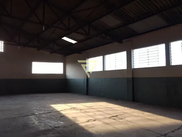 Loja com 1060m², para alugar, no bairro Parque Industrial Tanquinho em Ribeirão Preto