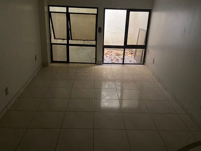 Loja com 64m² 1 quarto e 1 banheiro, para alugar, no bairro Centro em Campos dos Goytacazes
