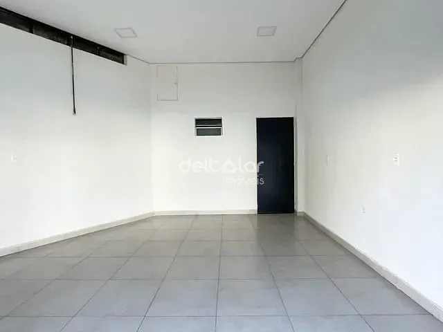 Loja com 39m², para alugar, no bairro Planalto em Belo Horizonte