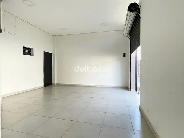 Loja com 39m², para alugar, no bairro Planalto em Belo Horizonte