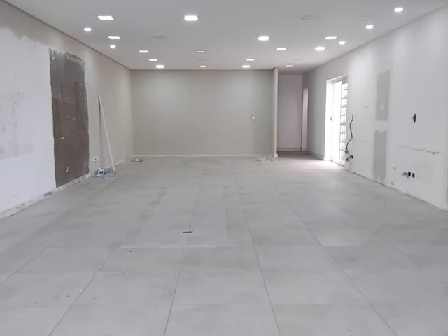 Loja para alugar, no bairro Centro em São José dos Pinhais