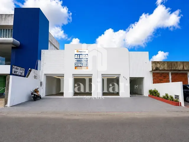 Loja com 420m², para alugar, no bairro Salgado Filho em Aracaju