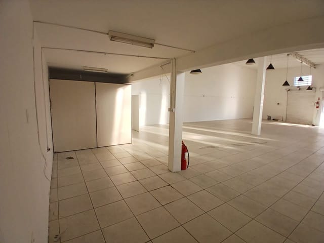 Loja com 250m², para alugar, no bairro Jardim Lisa em Campinas