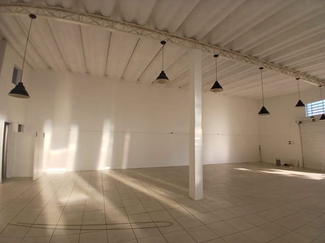 Loja com 250m², para alugar, no bairro Jardim Lisa em Campinas