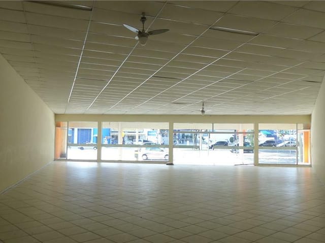 Foto do Loja - Loja comercial para locação, Jardim Satélite, São José dos Campos. | INDEPENDENCE NEGOCIOS IMOBILIARIOS LTDA