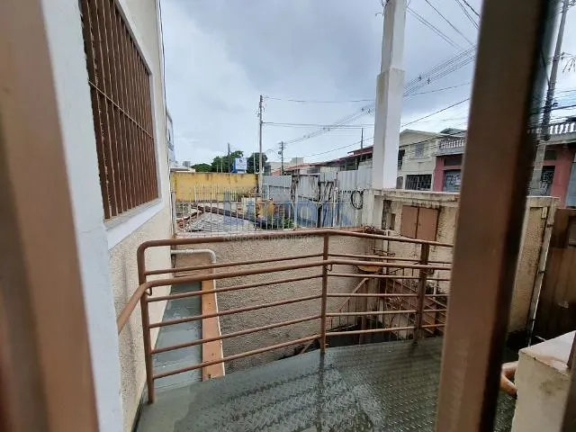 Loja com 100m², para alugar, no bairro Vila Embaré em Valinhos