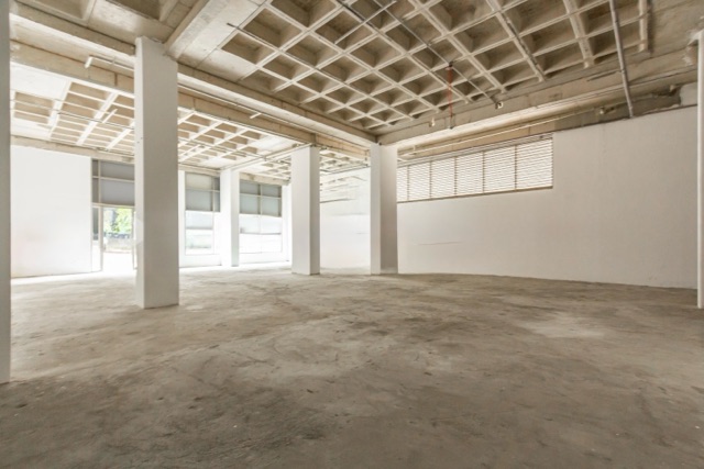 Loja com 300m², para alugar, no bairro Moema em São Paulo