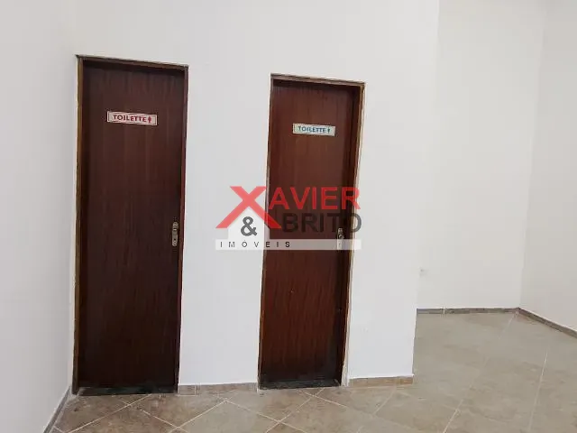 Loja com 105m², para alugar, no bairro Vila Talarico em São Paulo