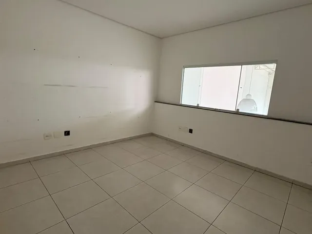 Loja com 250m², para alugar, no bairro Vila Gustavo em São Paulo