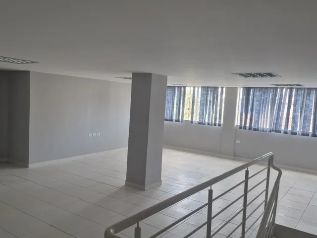 Loja para alugar, no bairro Centro em São José dos Pinhais