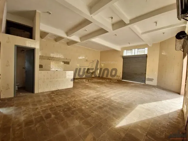 Loja com 77m², à venda, no bairro Vila Suarão em Itanhaém