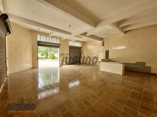 Loja com 77m², à venda, no bairro Vila Suarão em Itanhaém