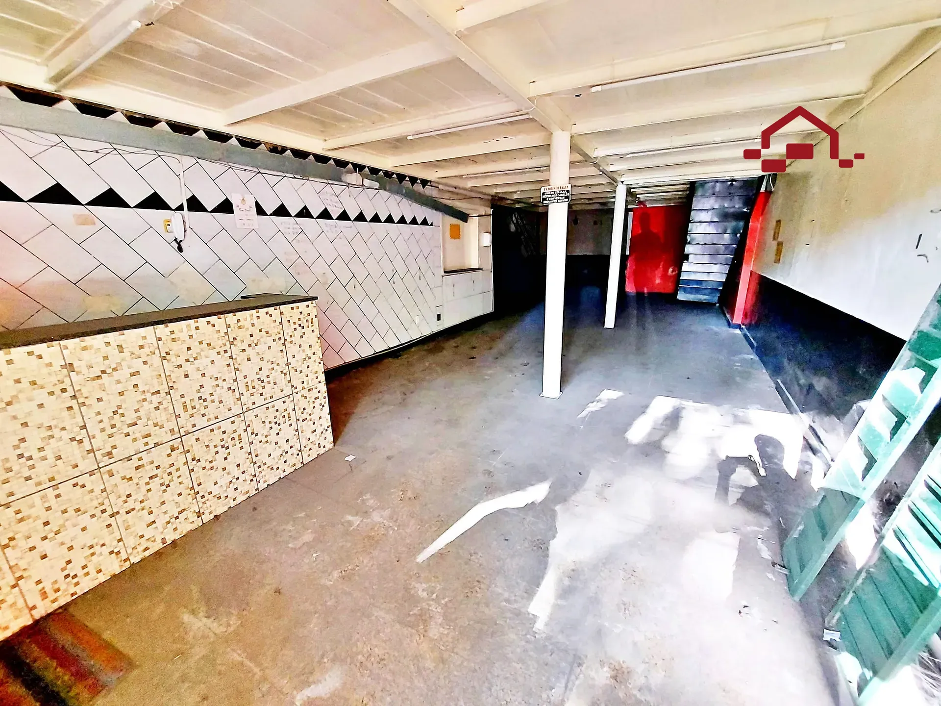 Loja-Salão, 100 m² - Foto 1
