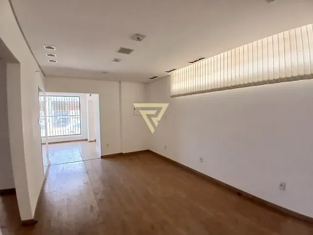 Loja com 310m², à venda ou para alugar, no bairro Jardim Sumaré em Ribeirão Preto