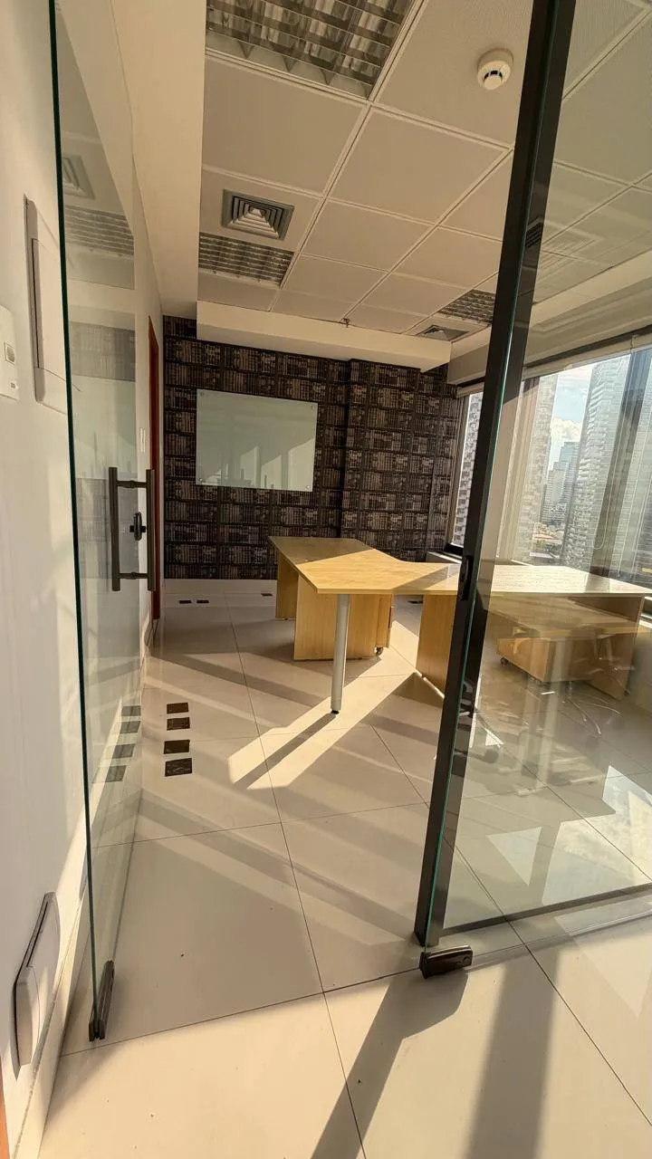 Loja em Dezoito do Forte Empresarial/Alphaville — foto 3