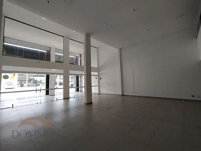 Loja com 371m², para alugar, no bairro Iguaçu em Ipatinga