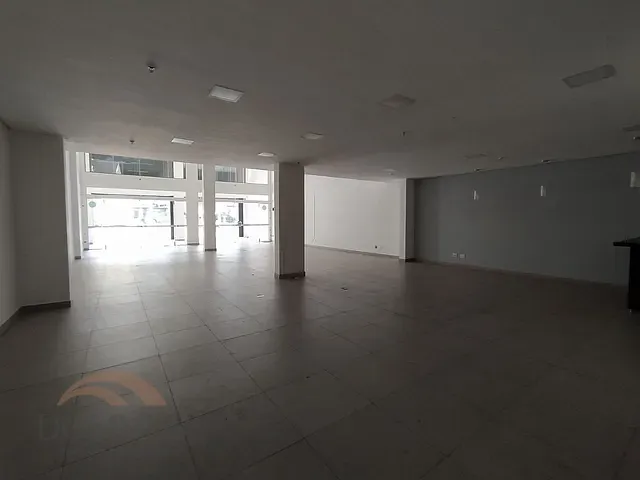 Loja com 371m², para alugar, no bairro Iguaçu em Ipatinga