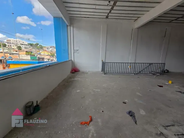 Loja com 340m², para alugar, no bairro Jardim Mitsutani em São Paulo
