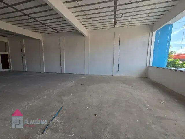 Loja com 340m², para alugar, no bairro Jardim Mitsutani em São Paulo