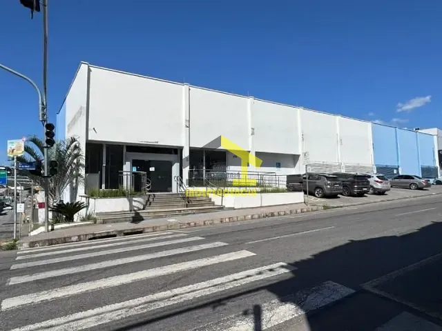 Loja com 987m², para alugar, no bairro Vila Santa Clara em Itatiba