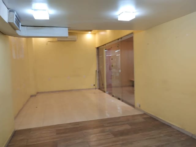 Foto do Loja - Visconde de Pirajá: Loja para locação, em Ipanema, RJ.  Localização próxima ao metrô Nossa Senhora da Paz. Agende sua visita! | GrupoApi