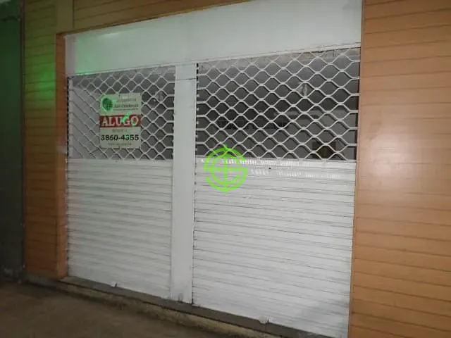 Loja com 56m², à venda ou para alugar, no bairro Benfica em Rio de Janeiro