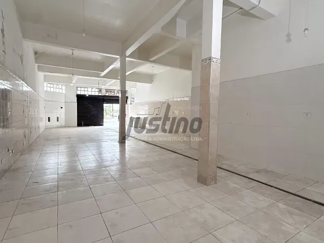 Loja com 168m², para alugar, no bairro Cidade Anchieta em Itanhaém