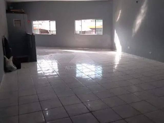 Loja com 80m², para alugar, no bairro Jardim Zaira em Mauá