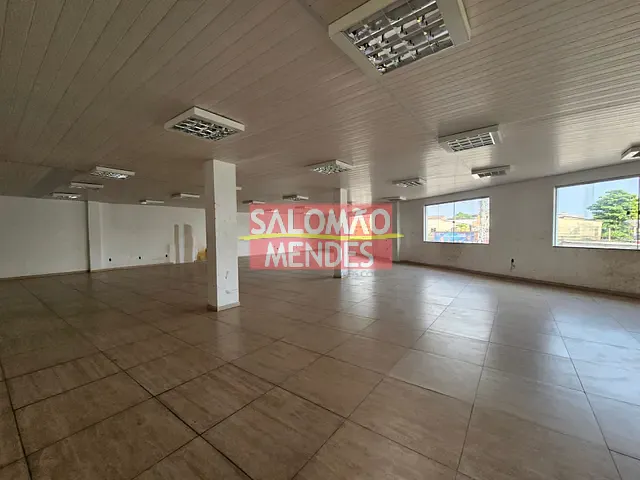 Loja com 300m², para alugar, no bairro Sacramenta em Belém