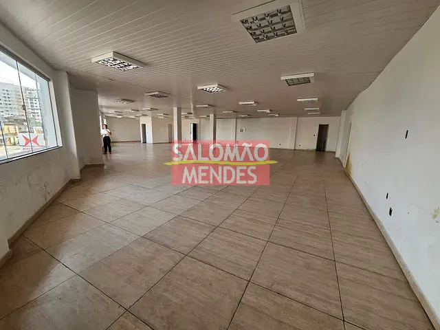 Loja com 300m², para alugar, no bairro Sacramenta em Belém