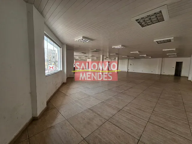 Loja com 300m², para alugar, no bairro Sacramenta em Belém