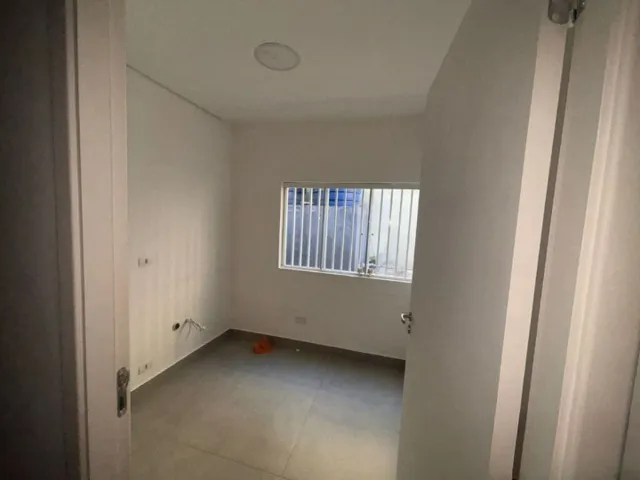 Loja à venda ou para alugar, no bairro Jardim Ana Maria em Santo André