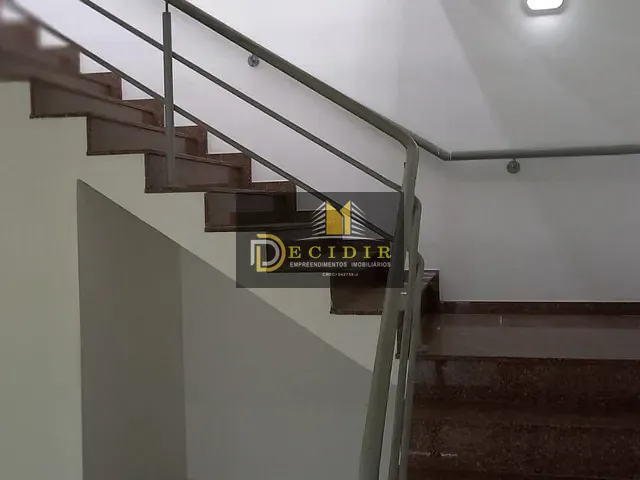 Loja com 400m², para alugar, no bairro Vila Gomes Cardim em São Paulo