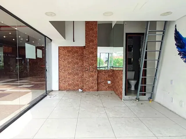 Loja à venda ou para alugar, no bairro Centro em São Paulo