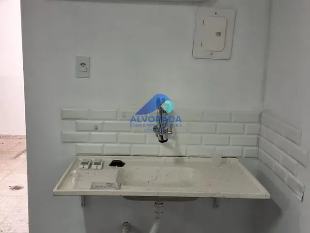 Loja para alugar, no bairro Vila Rubi em São José dos Campos