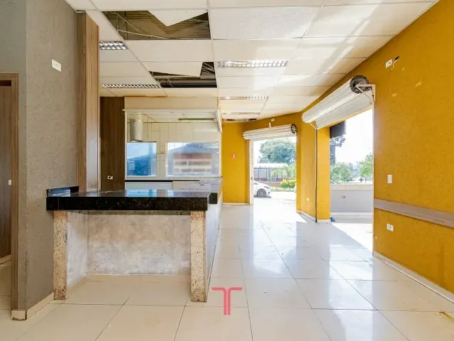 Loja com 190m², para alugar, no bairro Santa Quitéria em Curitiba