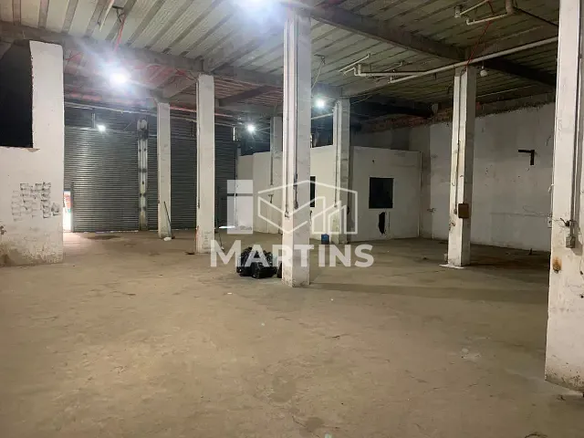 Loja à venda ou para alugar, no bairro Jardim Mitsutani em São Paulo