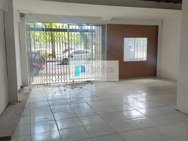 Loja com 90m², para alugar, no bairro Glória em Rio de Janeiro