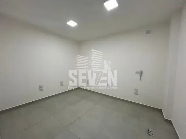 Loja com 120m², para alugar, no bairro Vila Santa Tereza em Bauru