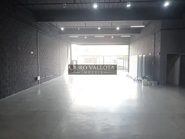 Loja com 300m², para alugar, no bairro Vila Oratório em São Paulo