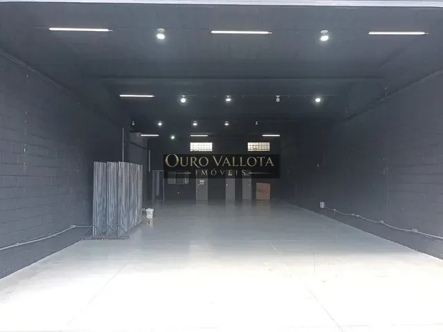 Loja com 300m², para alugar, no bairro Vila Oratório em São Paulo