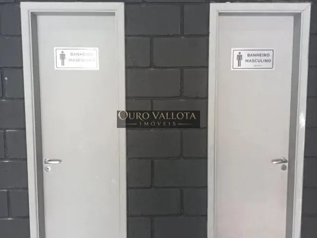 Loja com 300m², para alugar, no bairro Vila Oratório em São Paulo