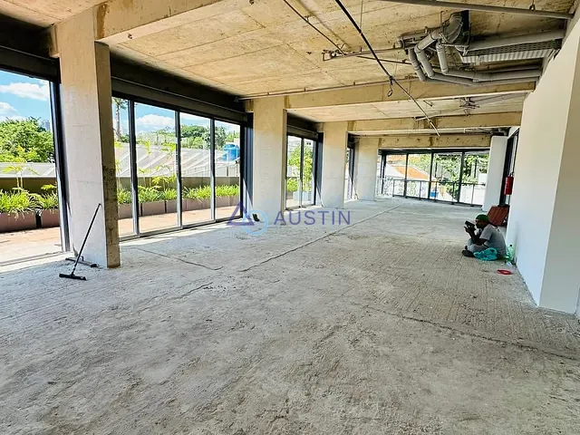 Loja com 602m², para alugar, no bairro Pinheiros em São Paulo