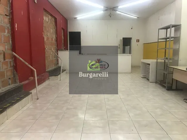 Loja com 58m², para alugar, no bairro Centro em Lavras