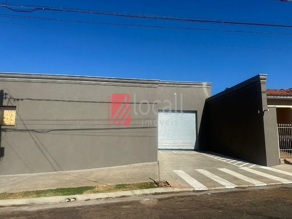 Loja / Salão / Ponto Comercial  para aluguel, 84m² — foto 2 de 5