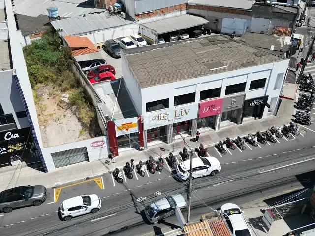 Loja para alugar, no bairro Centro em Vitória da Conquista