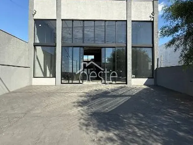 Loja com 250m², para alugar, no bairro Jardim Alphacenter em Santa Bárbara D'Oeste