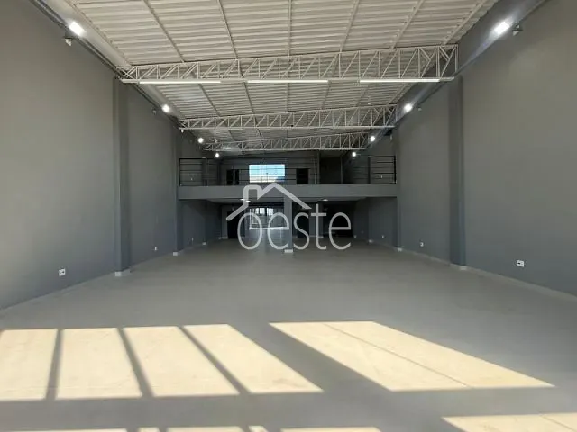 Loja com 250m², para alugar, no bairro Jardim Alphacenter em Santa Bárbara D'Oeste