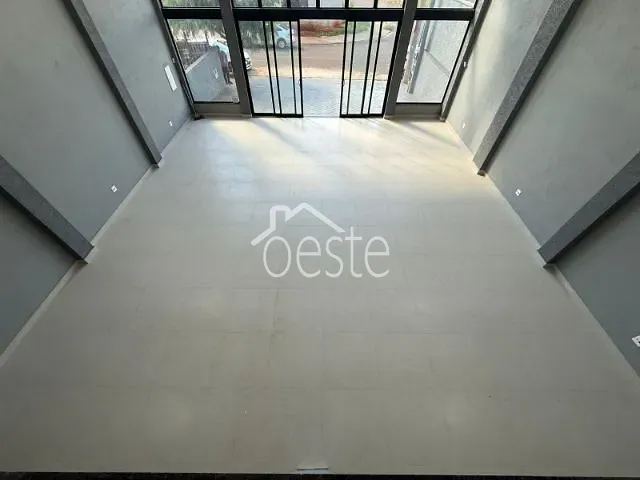 Loja com 250m², para alugar, no bairro Jardim Alphacenter em Santa Bárbara D'Oeste