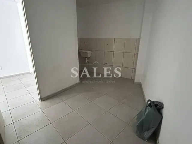 Loja com 77m², para alugar, no bairro Centro em Bicas